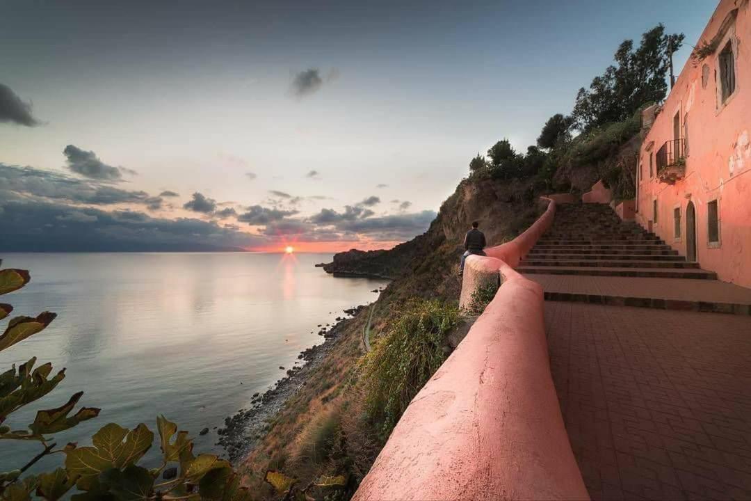 Lontano Dal Caos A Due Passi Dal Mare Βίλα Condro Εξωτερικό φωτογραφία